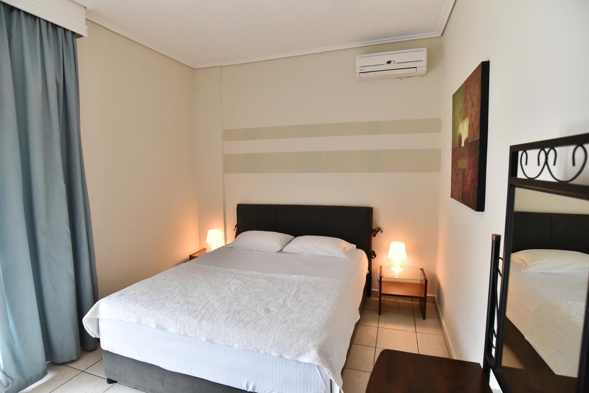 Luca Apartments PalaiónTsiflíkion Eksteriør billede
