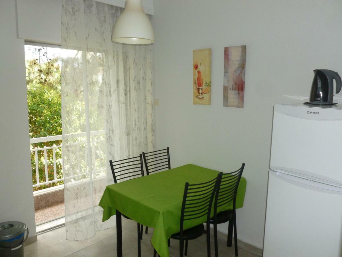 Luca Apartments PalaiónTsiflíkion Eksteriør billede