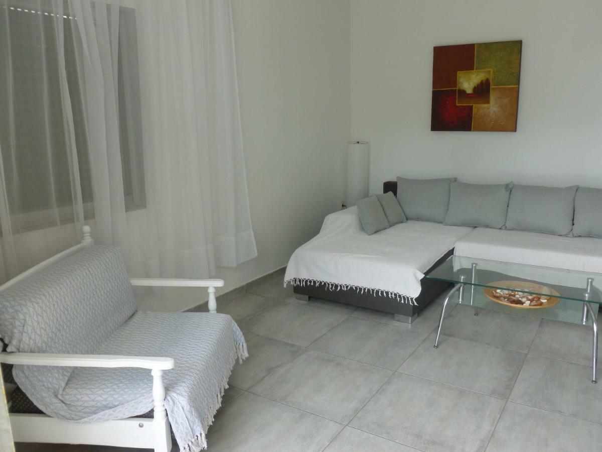 Luca Apartments PalaiónTsiflíkion Eksteriør billede